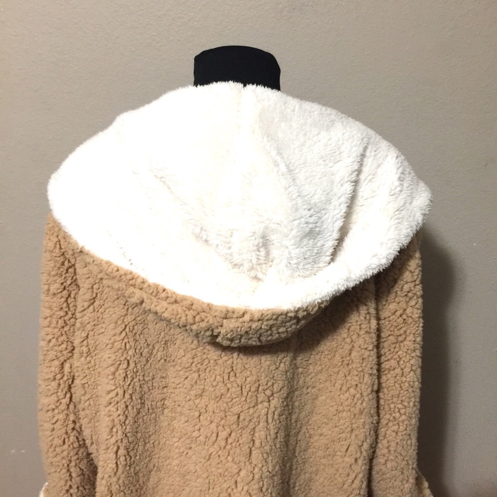 C&C California Teddy Bear  Jacket NWT Sz L - Picture 4 of 8